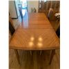 Image 2 : Mid Century Modern Beautiful Teak Dining Table w/ Four Chairs