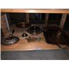 Image 1 : Assortment of Silverplate and Other Metalware