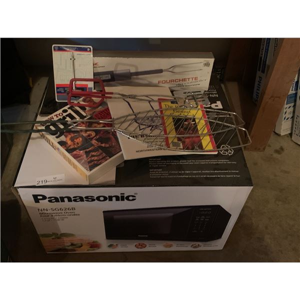 Panasonic Microwave (Model NN-SG626B) and Assorted Cooking Accessories