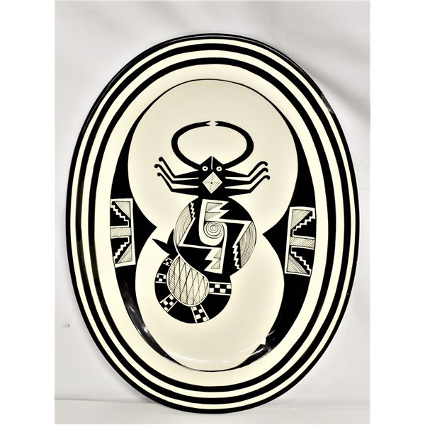 Large Mimbres Designed Ceramic Pottery Tray