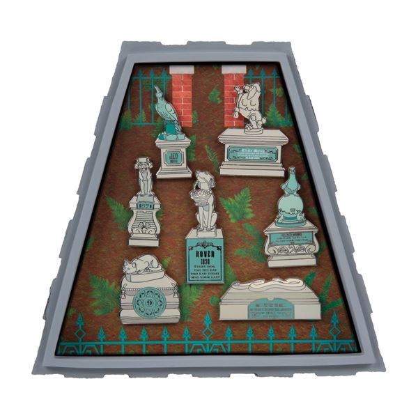 A 999 Happy Haunts Pet Cemetery Pin Set.