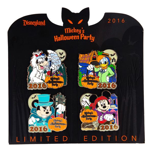 A Mickey's Halloween Party 2016 Pin Set.