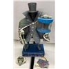 Image 2 : A Haunted Mansion Hatbox Ghost Figure by ENESCO.