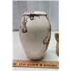 Image 4 : 2 vases - assorted