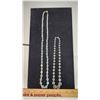 Image 1 : Necklaces x2 one glass