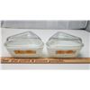 Image 2 : 2 Pyrex dishes triangular