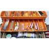 Image 5 : tackle box with fishing supplies