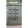Image 2 : Vintage Green Phone