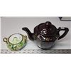 Image 1 : Decorative porcelain candy dish and lid, lid handle is broken & Beautiful brown porcelain tea pot - 