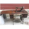 Image 1 : Antique white treddls sewing machine