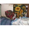 Image 2 : Box of Kitchen Linens