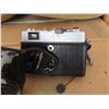 Image 3 : 2 Canon Film Cameras + 2 pocket data banks + assorted manuals