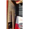 Image 4 : Box of Records