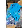 Image 1 : Box of a Dress and Pillows