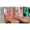 Image 3 : White Skates, Skate Blade Protector and Brown Shoes
