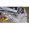 Image 2 : assorted housewares