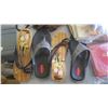 Image 4 : fabric, knick knacks, sandals, etc.