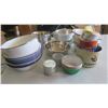 Image 2 : lot of bowls
