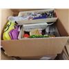 Image 1 : Box of household items/crafting supplies/office/etc.