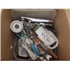 Image 3 : Box of kitchenware/supplies/etc.