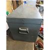 Image 8 : Tool box (Craftsman) with Contents - includes key