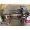 Image 1 : Welding table with vise