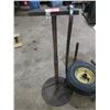 Image 2 : 3 Stands, Crowbar + Tire