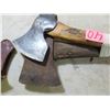 Image 3 : 2 hatchets