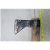 Image 3 : tomahawk style axe