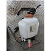 Image 1 : Backpack sprayer