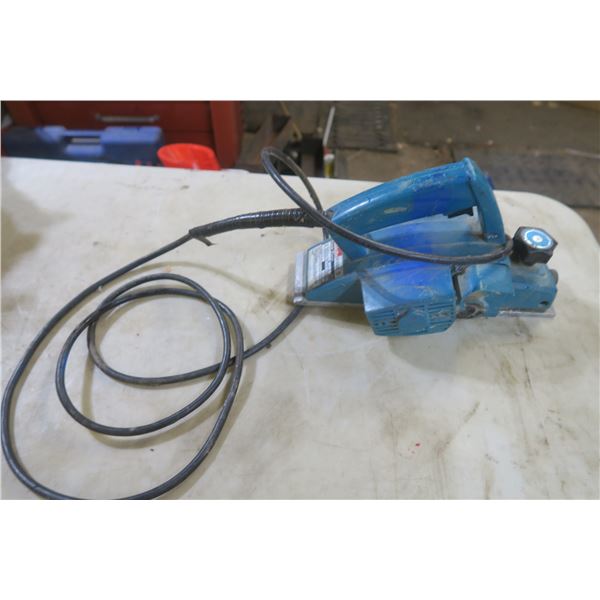Makita power planer