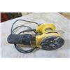 Image 2 : DeWalt orbital sander
