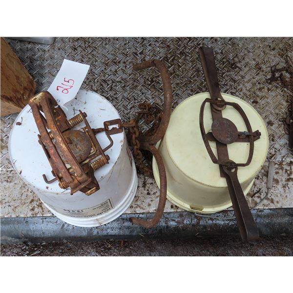 2 Vintage Traps, 1 with drag