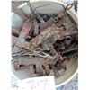 Image 2 : Bucket of traps and supplies