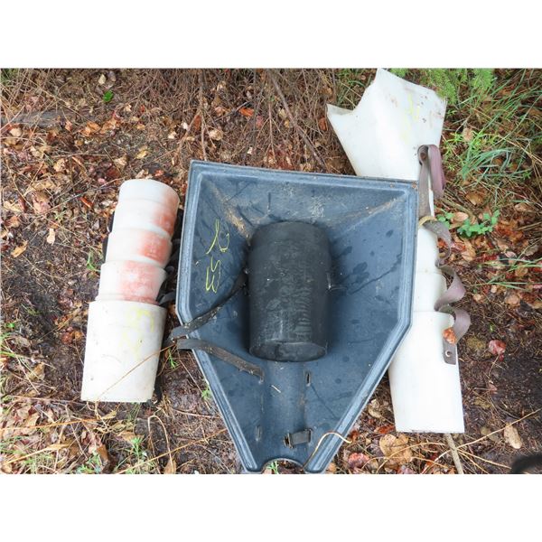 1 Auger hopper & 3 spouts