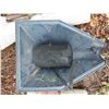 Image 2 : 1 Auger hopper & 3 spouts