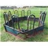 Image 3 : 2 bale feeders