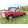 Image 9 : 1985 GMC Custom Deluxe 20 3/4 ton 4x4 5.7L VIN: 2GCEK24LXF1140795 (currently not running)