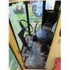 Image 16 : New Holland TR85 Combine - running, need clutch master cylinder repair