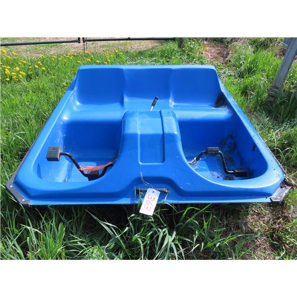 swan paddle boat Max HP: Electric, 450lb capacity