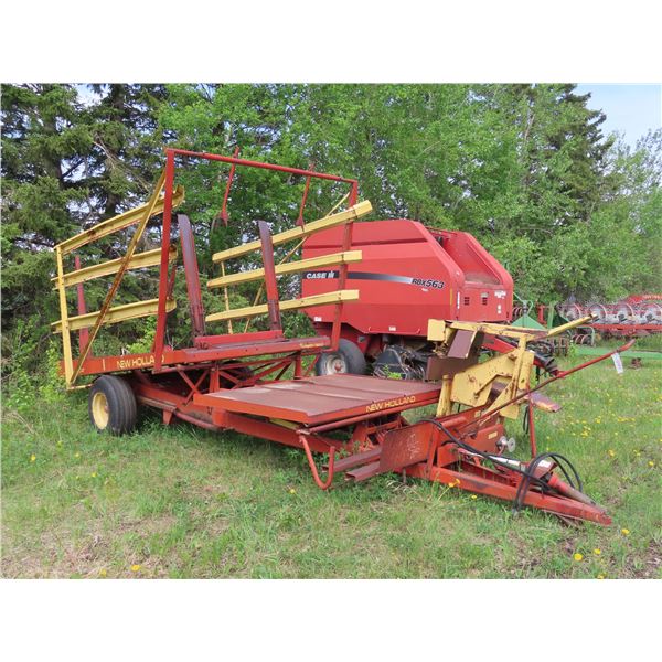 New Holland stackliner 1002 bale stacker