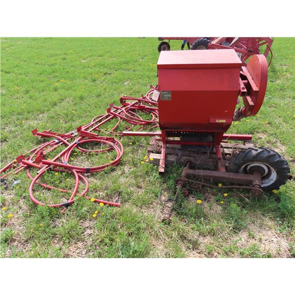 Valmar 1620 Airflo grass seeder