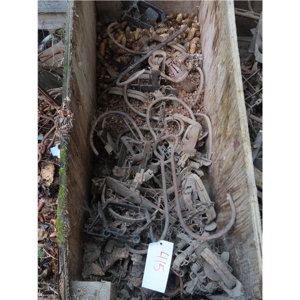 lot of assorted traps