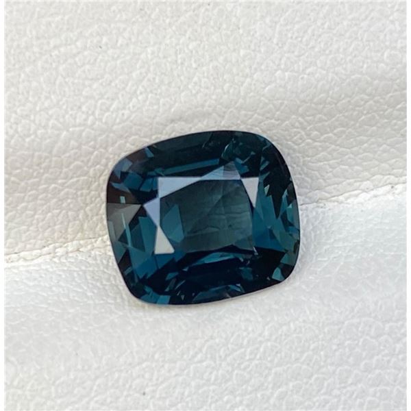 NATURAL UNTREATED VOILET GREY SPINEL 3.52 CTS - VVS