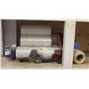Image 1 : LOT OF TAPE GUNS AND SHIPPERS SUPPLY WRAP