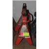 Image 1 : TWO RED 2 TON JACK STANDS