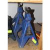 Image 1 : TWO 6 TON JACK STANDS