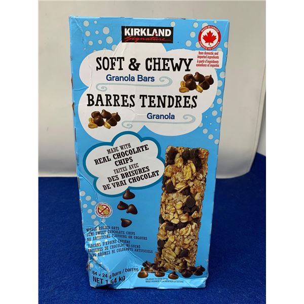 Kirkland Soft & Chewy Granola Bars (64 x 24g)