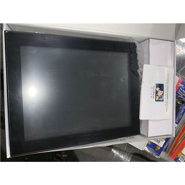 Digital Photo Frame / Ad Player