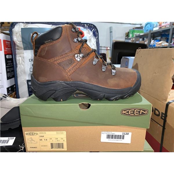 Keen Women's Pyrenees Hiking Boot Size 7.5 Color Syrup